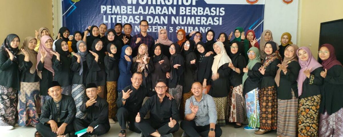 Workshop Literasi Numerasi SMAN 3 Subang 2024-2025