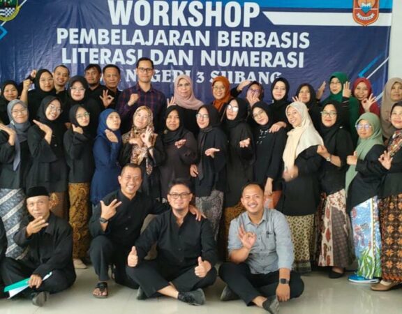 Workshop Literasi Numerasi SMAN 3 Subang 2024-2025