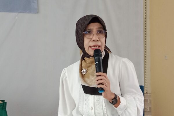 Kepala Sekolah SMAN 3 Subang - Hj. Rika Rachmita Sujatma, S.Pd., M.M.Pd